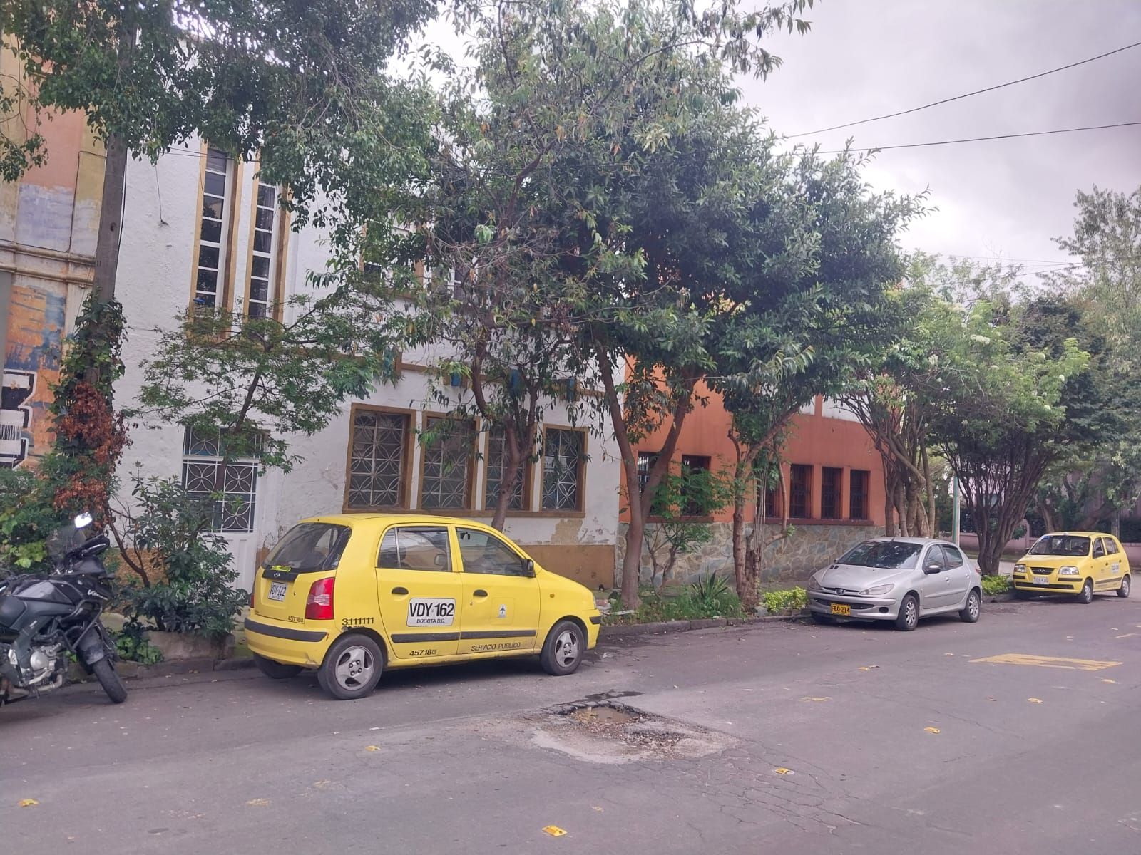 Apartamento en arriendo Cundinamarca Bogotá Santa Teresita 56 m2 Habitaciones 3 Baños 1 Garajes 0 Precio $1400000