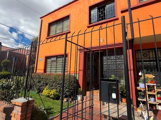 Casa en venta Cundinamarca Bogotá Chapinero Sur Occidental 392 m2 Habitaciones 5 Baños 3 Garajes 1 Precio $690000000