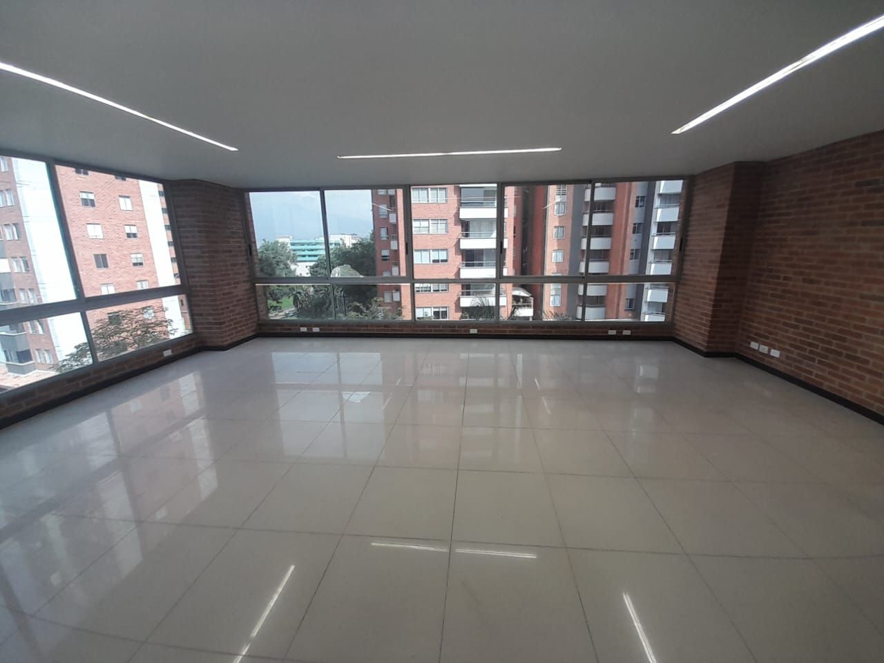 Oficina en arriendo Antioquia Medellín San Diego 64 m2 Habitaciones 0 Baños 1 Garajes 1 Precio $4850000