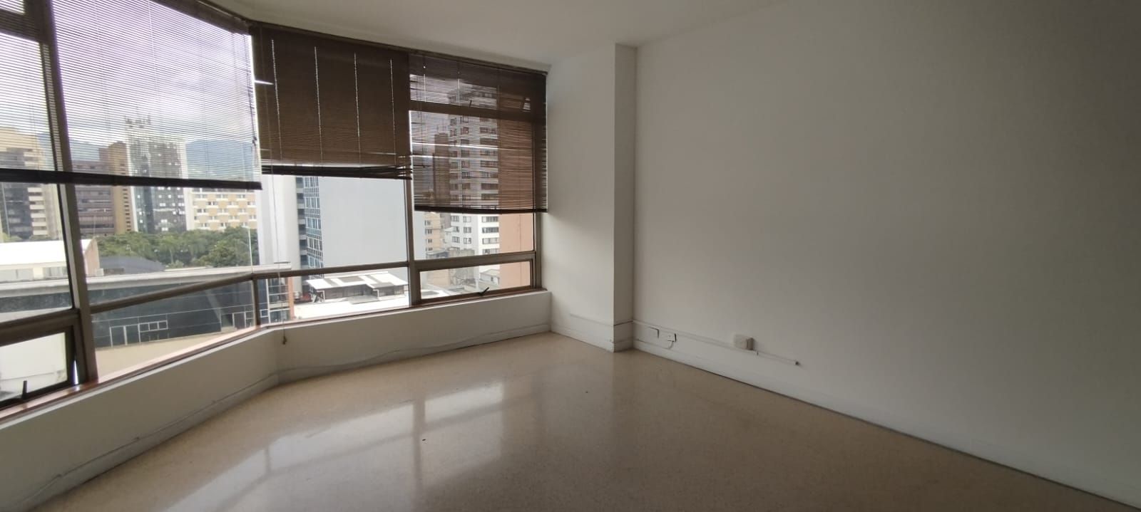 Oficina en venta Risaralda Pereira Br Buenos Aires 55 m2 Habitaciones 0 Baños 1 Garajes 1 Precio $380000000