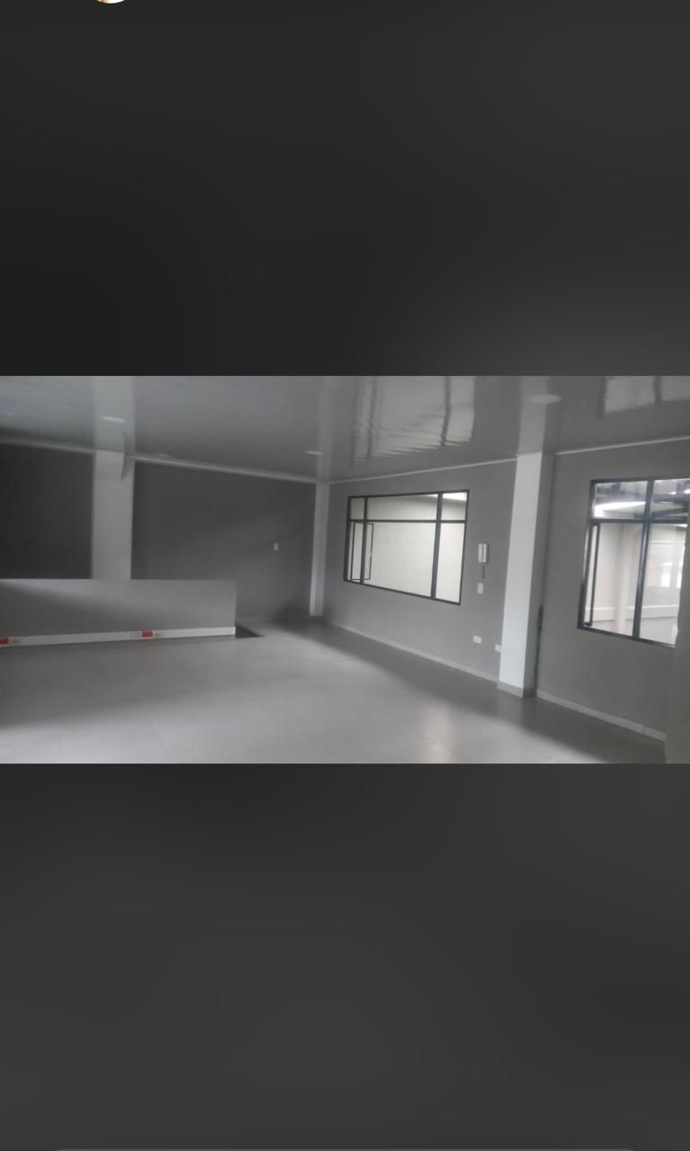 Bodega en arriendo Cundinamarca Bogotá Las Ferias 500 m2 Habitaciones 0 Baños 3 Garajes 0 Precio $17000000