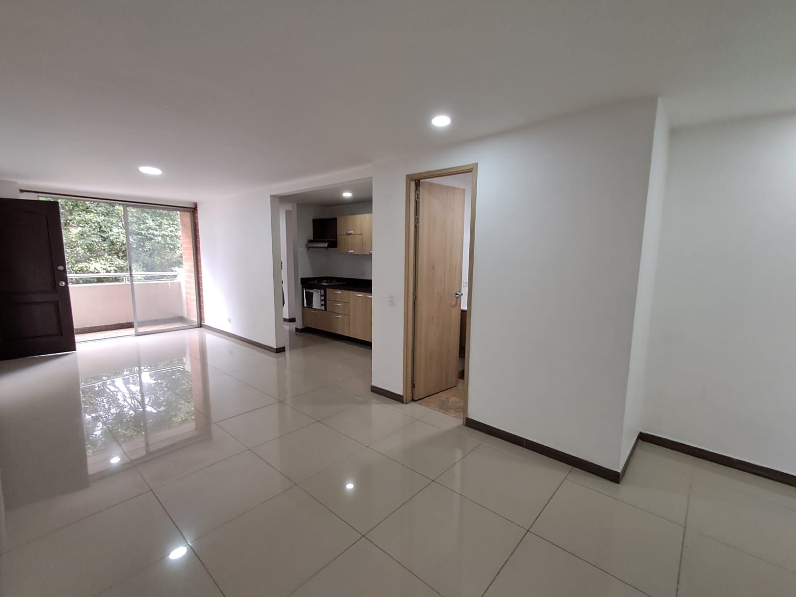 Apartamento en arriendo Antioquia Medellín Bosques De San Pablo 72 m2 Habitaciones 2 Baños 2 Garajes 1 Precio $2000000