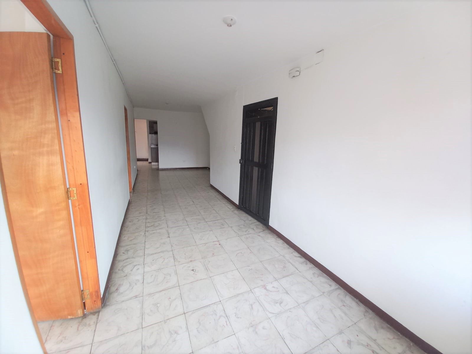 Apartamento en arriendo Antioquia Medellín La Pinuela 75 m2 Habitaciones 3 Baños 1 Garajes 0 Precio $1600000