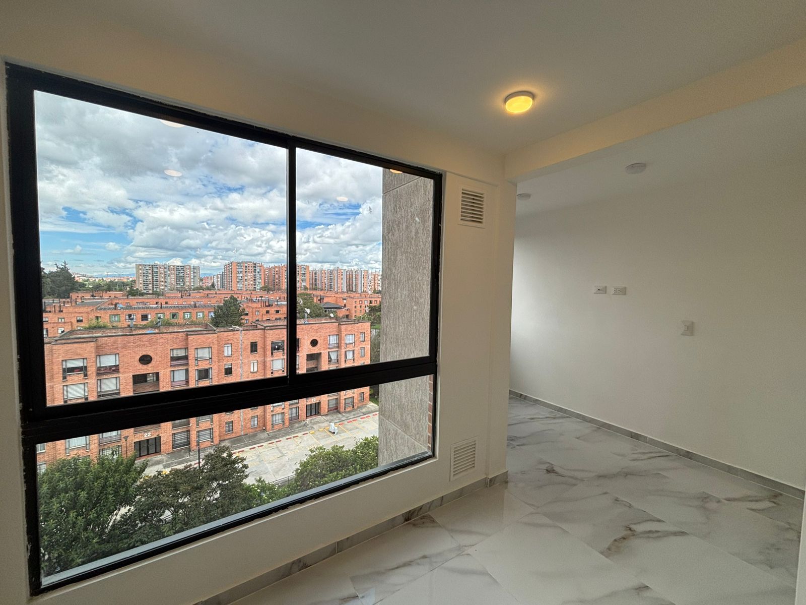 Apartamento en arriendo Cundinamarca Bogotá Carlos Lleras Restrepo Manzana C 42 m2 Habitaciones 2 Baños 1 Garajes 0 Precio $2300000