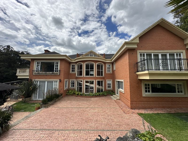 Casa en venta Cundinamarca Bogotá Torca 1200 m2 Habitaciones 4 Baños 5 Garajes 24 Precio $6000000000