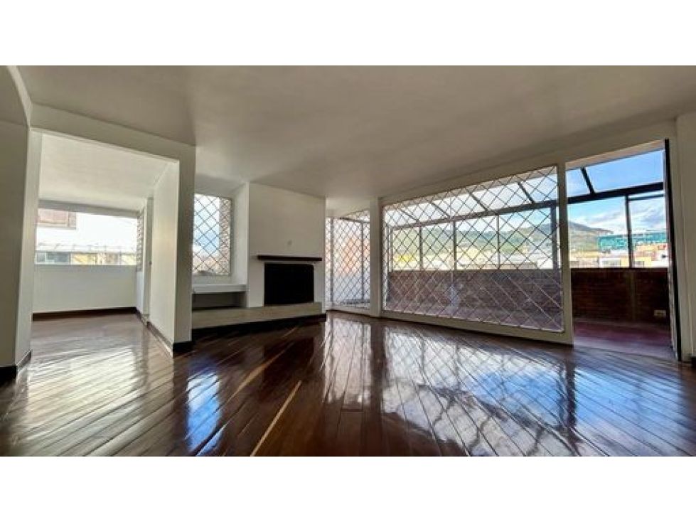 Apartamento en venta Cundinamarca Bogotá San Patricio - Edif Oro 228 m2 Habitaciones 4 Baños 4 Garajes 2 Precio $800000000
