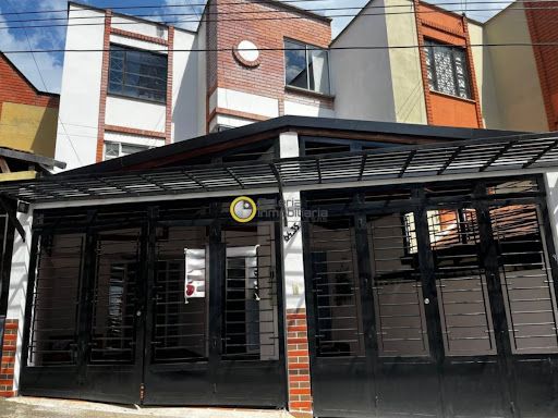 Casa en arriendo Santander Bucaramanga La Floresta 200 m2 Habitaciones 4 Baños 4 Garajes 1 Precio $3500000