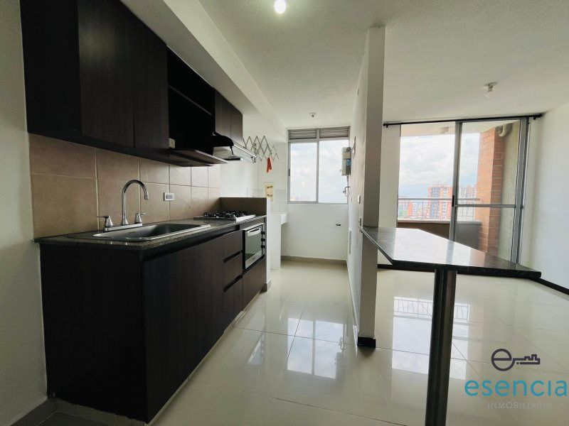 Apartamento en arriendo Antioquia Sabaneta Manuel Restrepo 63 m2 Habitaciones 3 Baños 2 Garajes 0 Precio $2700000