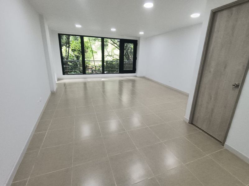 Local en venta Antioquia Medellín El Diamante No2 44 m2 Habitaciones 0 Baños 1 Garajes 0 Precio $600000000