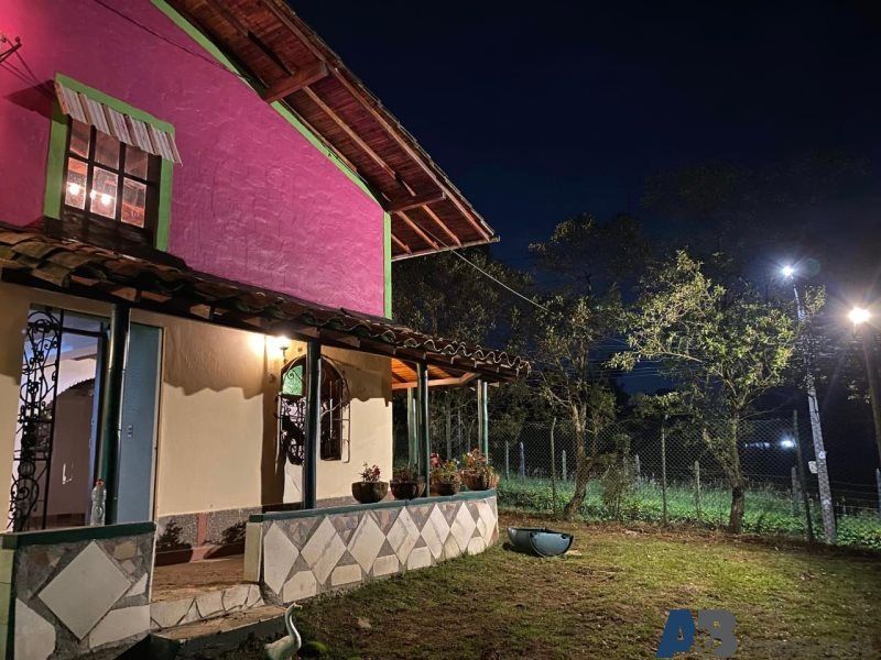 Casa en venta Antioquia Medellín Medellín 1000 m2 Habitaciones 3 Baños 2 Garajes 0 Precio $700000000