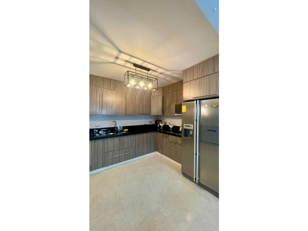 Casa en venta Valle Del Cauca Tuluá Urbanización El Laguito 330 m2 Habitaciones 4 Baños 4 Garajes 1 Precio $630000000