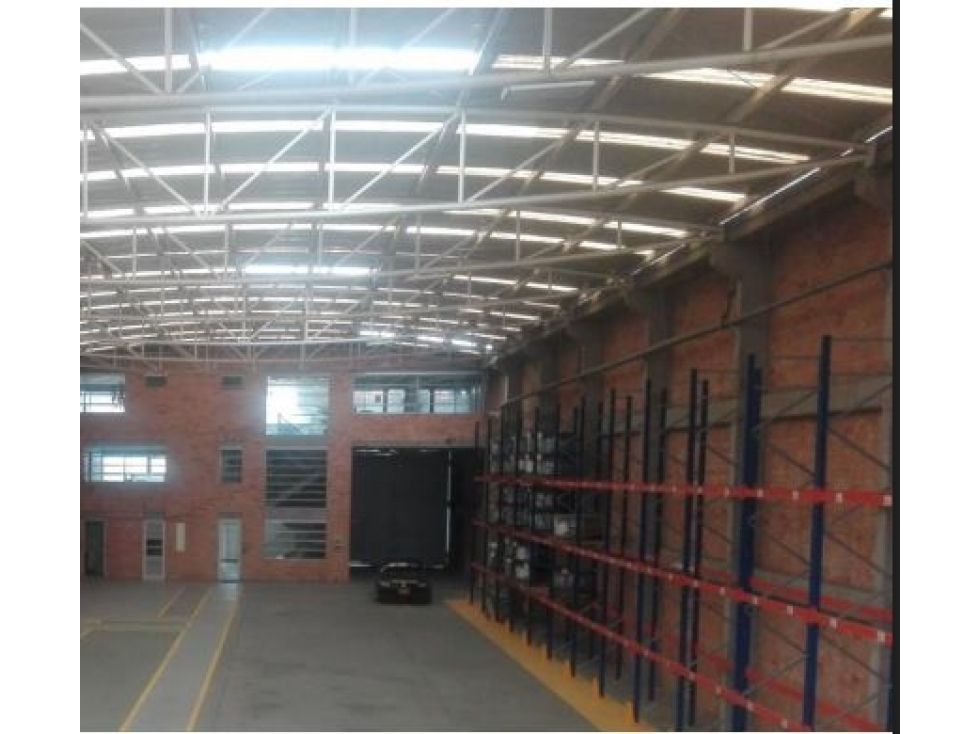 Bodega en venta Cundinamarca Bogotá Giralda 1519 m2 Habitaciones 0 Baños 4 Garajes 3 Precio $4862304000