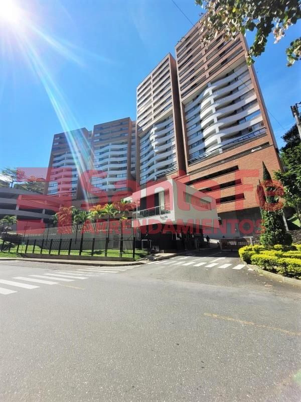 Apartamento en arriendo Antioquia Envigado Uribe Ángel 77 m2 Habitaciones 2 Baños 2 Garajes 1 Precio $3500000