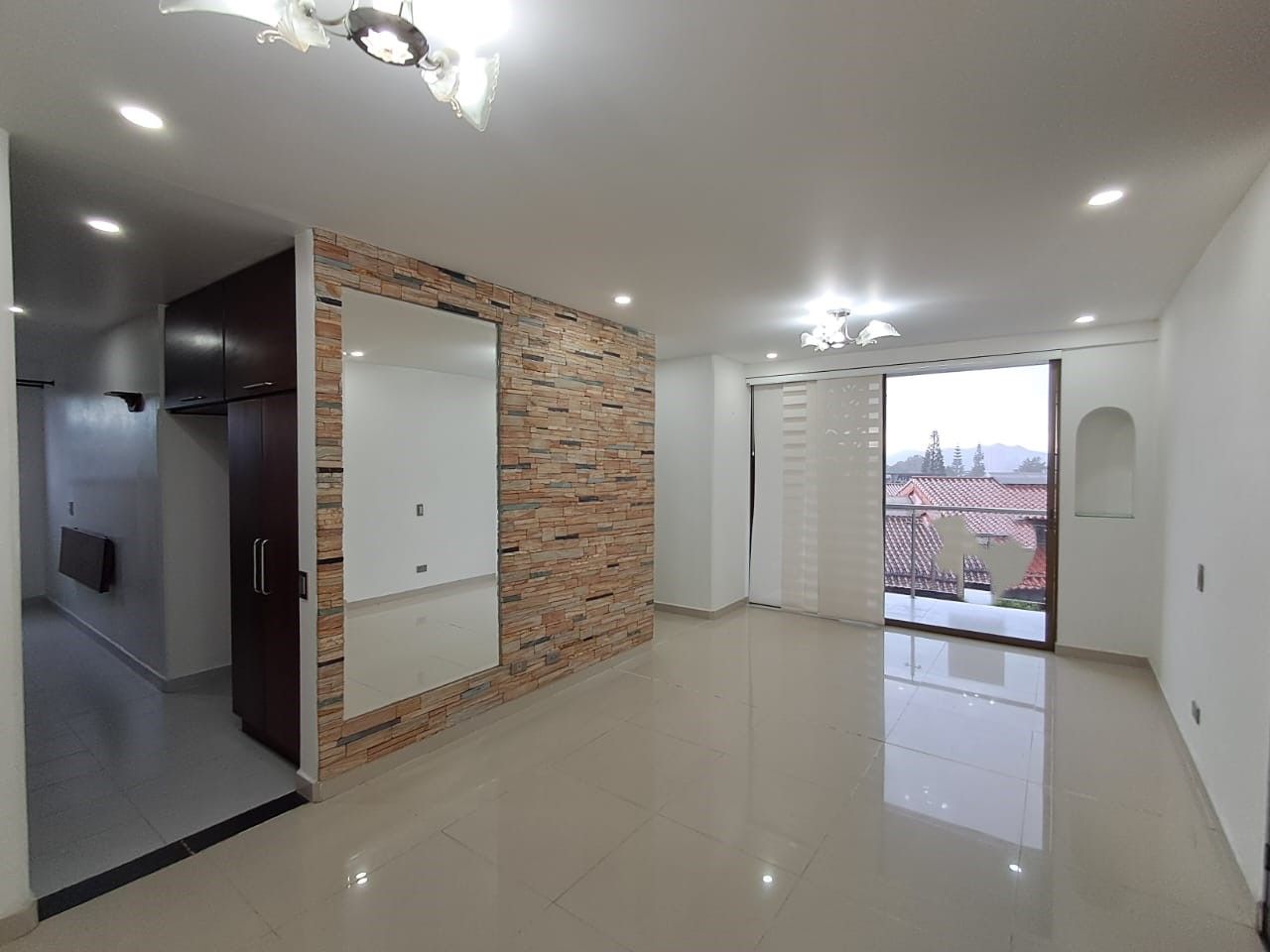 Apartamento en arriendo Antioquia Rionegro San Antonio 82 m2 Habitaciones 3 Baños 2 Garajes 1 Precio $2200000