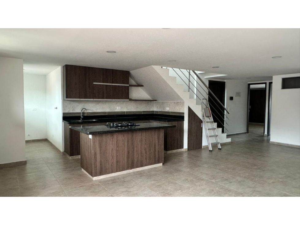 Apartamento en venta Antioquia Medellín La Castellana 203 m2 Habitaciones 3 Baños 2 Garajes 1 Precio $900000000