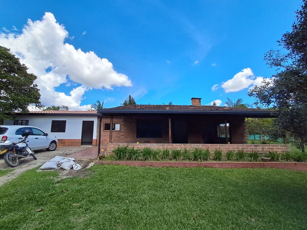 Finca en arriendo Antioquia Rionegro Rionegro 200 m2 Habitaciones 3 Baños 3 Garajes 2 Precio $6800000