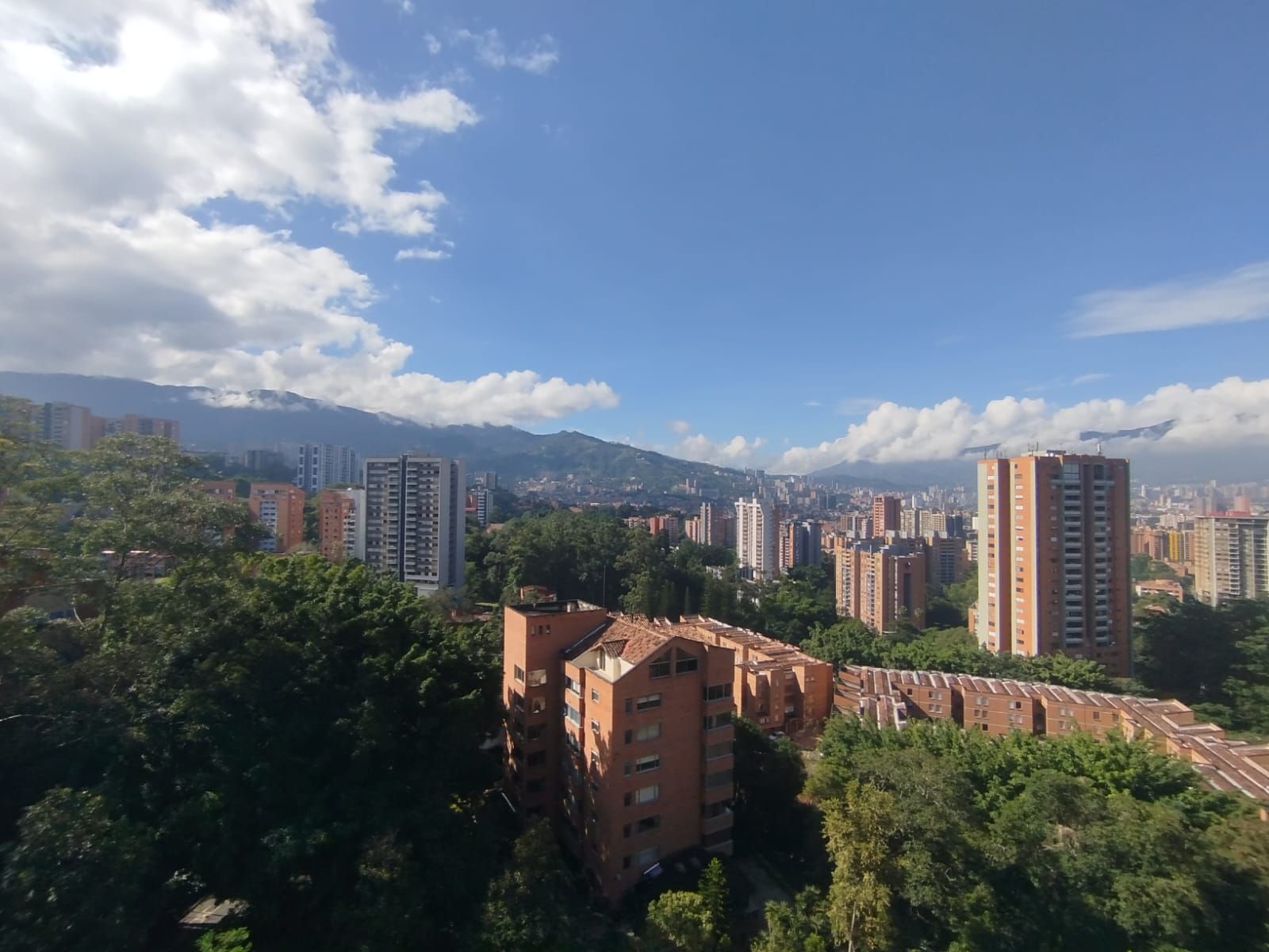 Apartamento en arriendo Antioquia Medellín Urbanizacion Villa Paula 90 m2 Habitaciones 3 Baños 1 Garajes 2 Precio $5000000