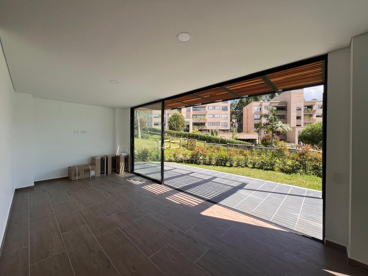 Casa en arriendo o venta Antioquia El Retiro Ub Retiro Del Viento 188 m2 Habitaciones 3 Baños 4 Garajes 2 Precio venta $1550000000 Precio arriendo $6400000