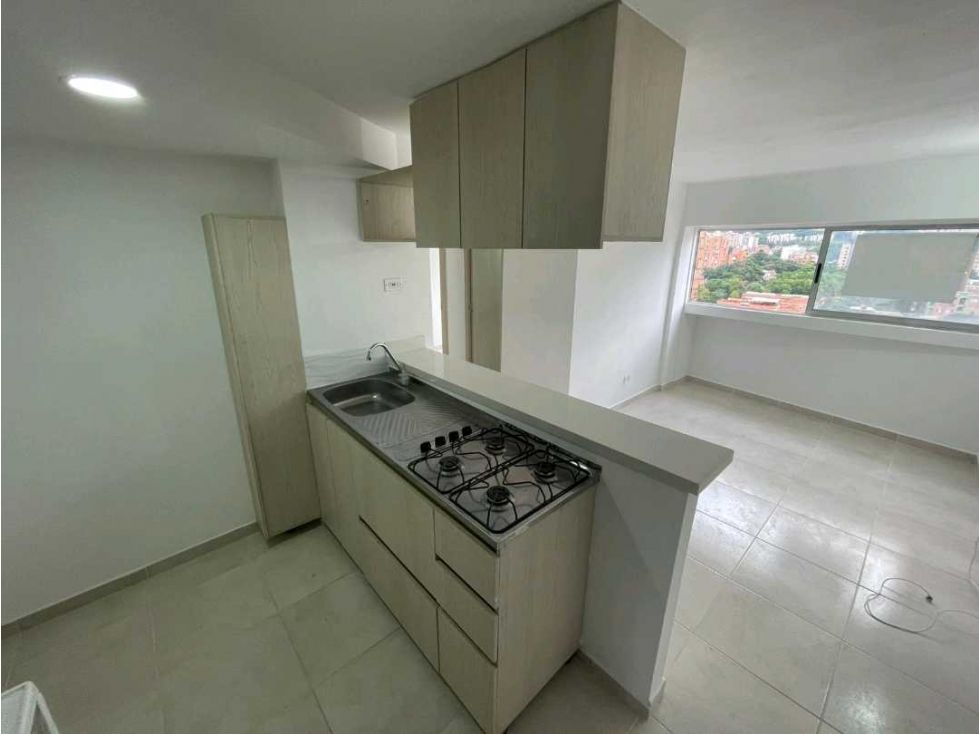 Apartamento en arriendo Antioquia Medellín Cristobal 40 m2 Habitaciones 2 Baños 1 Garajes 1 Precio $1700000