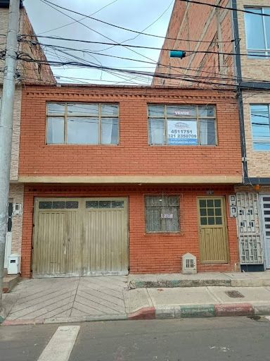 Casa en venta Cundinamarca Bogotá Super Manzana 13 249 m2 Habitaciones 6 Baños 2 Garajes 1 Precio $395000000