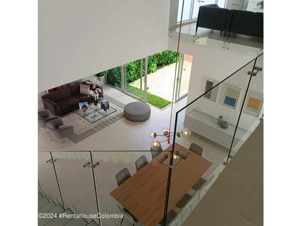 Casa en venta Atlántico Barranquilla La Cumbre 331 m2 Habitaciones 3 Baños 6 Garajes 0 Precio $1600000000