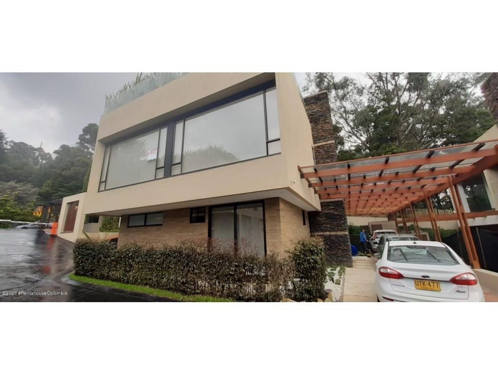 Casa en venta Cundinamarca Bogotá Los Naranjos 290 m2 Habitaciones 4 Baños 6 Garajes 5 Precio $3000000000