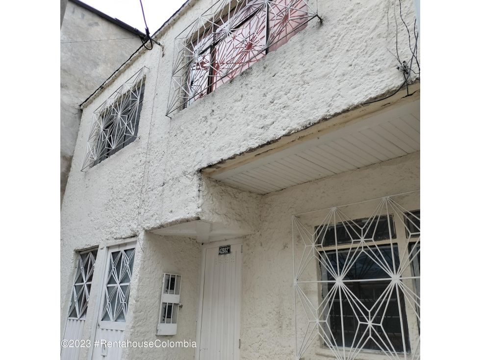 Casa en venta Cundinamarca Bogotá Super Manzana 16 180 m2 Habitaciones 6 Baños 2 Garajes 0 Precio $350000000