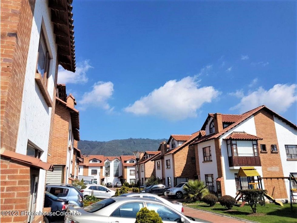 Casa en venta Cundinamarca Cota Cota 220 m2 Habitaciones 3 Baños 3 Garajes 3 Precio $790000000