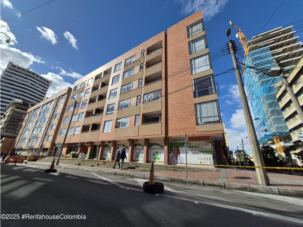 Apartamento en venta Cundinamarca Bogotá Cjr Torres De San Juan 44 m2 Habitaciones 1 Baños 1 Garajes 1 Precio $306000000