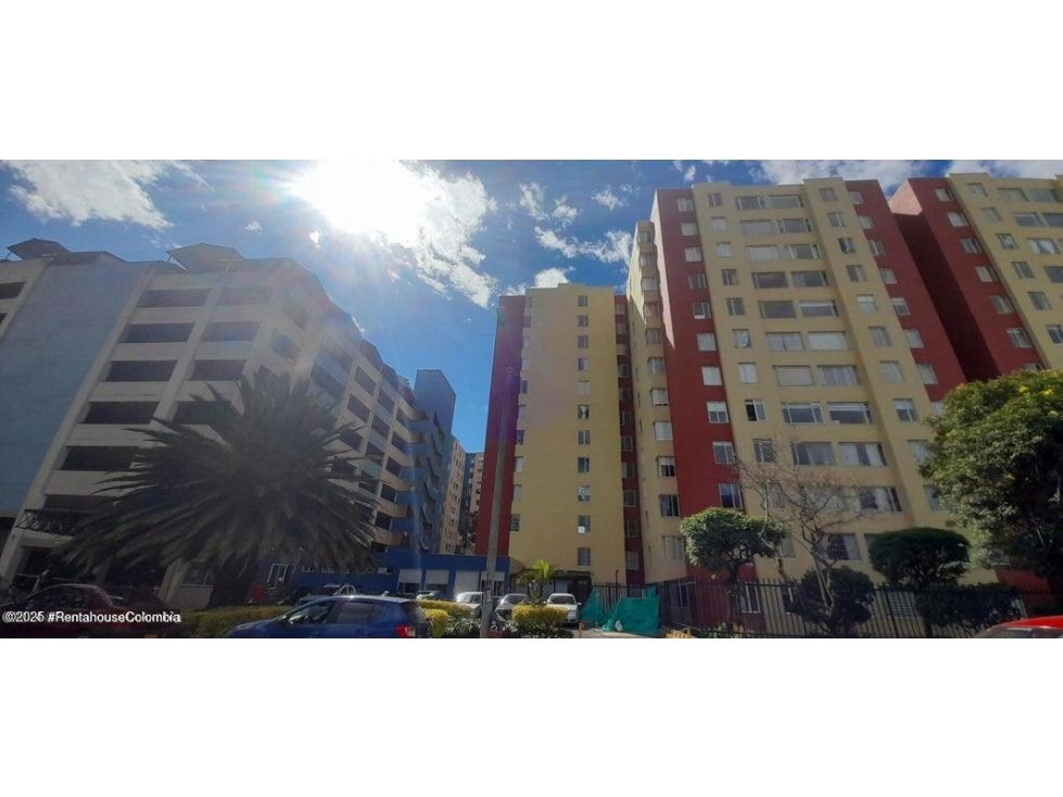 Apartamento en arriendo Cundinamarca Bogotá Cjr Parque Central Salitre Eta I 52 m2 Habitaciones 3 Baños 2 Garajes 1 Precio $2259800