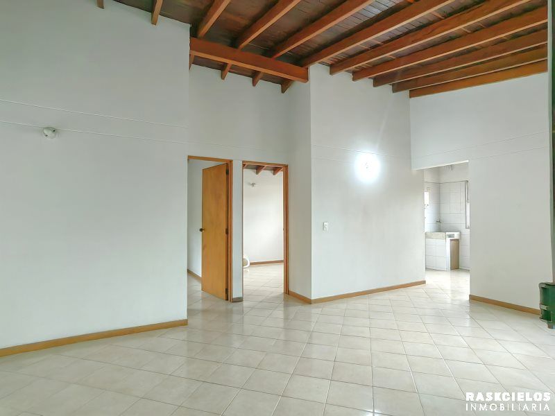 Apartamento en arriendo Antioquia Medellín Miravalle 50 m2 Habitaciones 2 Baños 1 Garajes 0 Precio $2000000