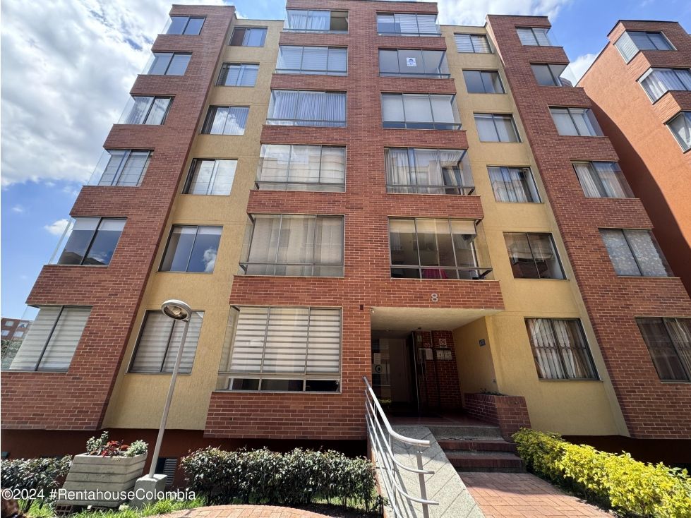 Apartamento en venta Cundinamarca Bogotá Capellanía 64 m2 Habitaciones 3 Baños 2 Garajes 1 Precio $370000000