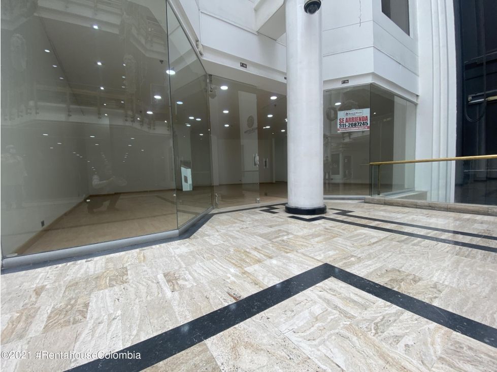 Local en arriendo Cundinamarca Bogotá Santa Barbara Alta 127 m2 Habitaciones 0 Baños 0 Garajes 2 Precio $10642000