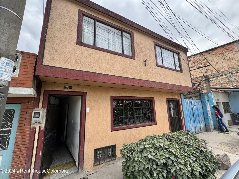 Casa en venta Cundinamarca Bogotá Alqueria La Fragua 180 m2 Habitaciones 6 Baños 4 Garajes 0 Precio $457000000