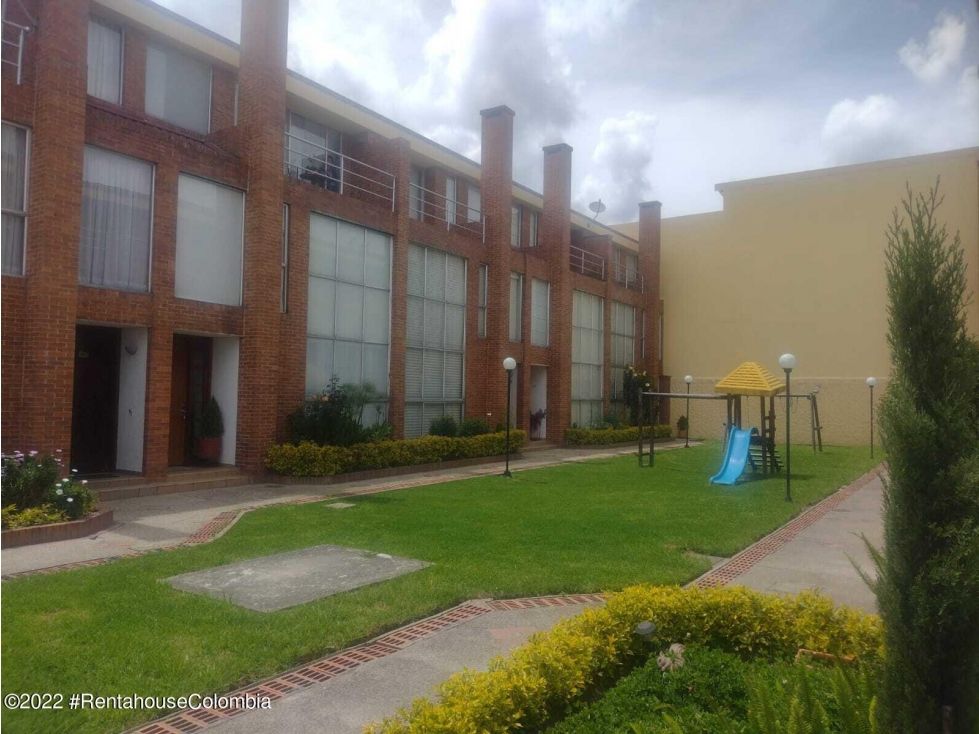 Casa en arriendo Cundinamarca Chía El Crisol 165 m2 Habitaciones 3 Baños 4 Garajes 2 Precio $4200000