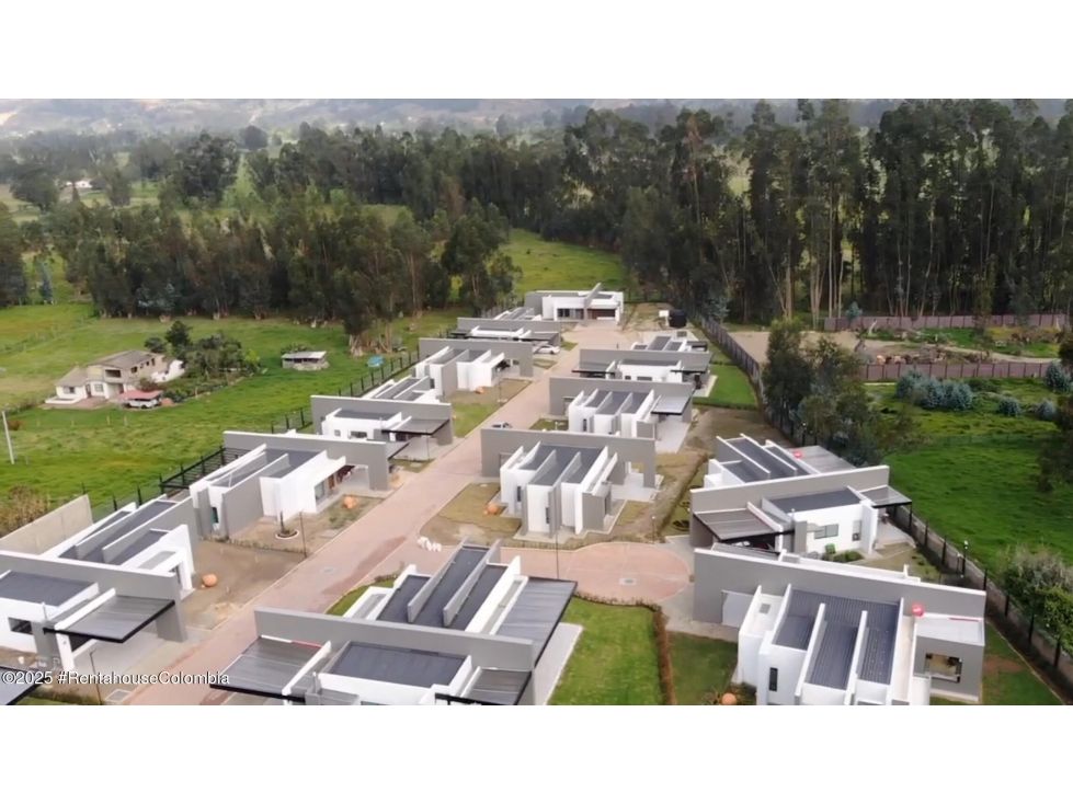 Casa en venta Boyacá Sogamoso Sogamoso 200 m2 Habitaciones 3 Baños 3 Garajes 2 Precio $795000000