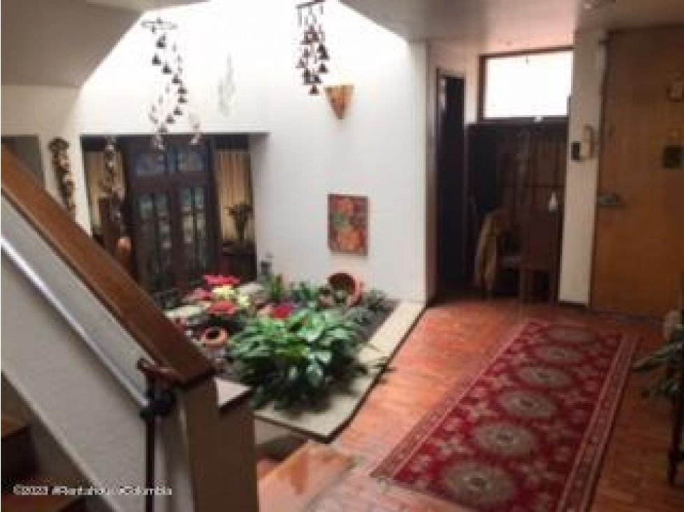 Casa en venta Cundinamarca Bogotá Lago Gaitan 480 m2 Habitaciones 3 Baños 5 Garajes 4 Precio $2400000000