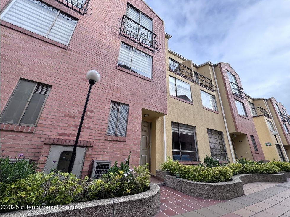 Casa en venta Cundinamarca Bogotá Portales Del Norte 85 m2 Habitaciones 3 Baños 3 Garajes 1 Precio $424000000