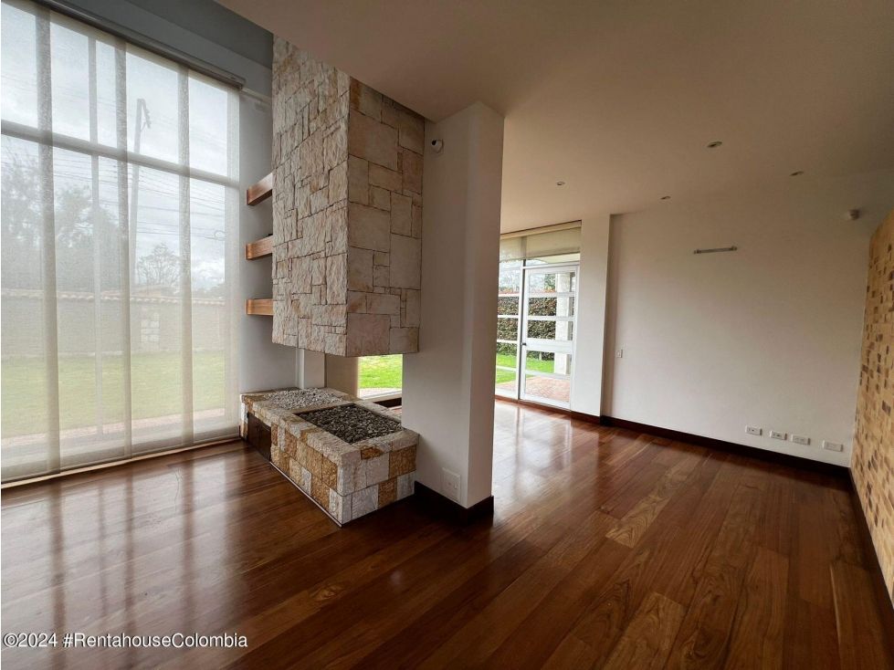 Casa en venta Cundinamarca Cajicá Cajica 376 m2 Habitaciones 4 Baños 5 Garajes 0 Precio $3000000000