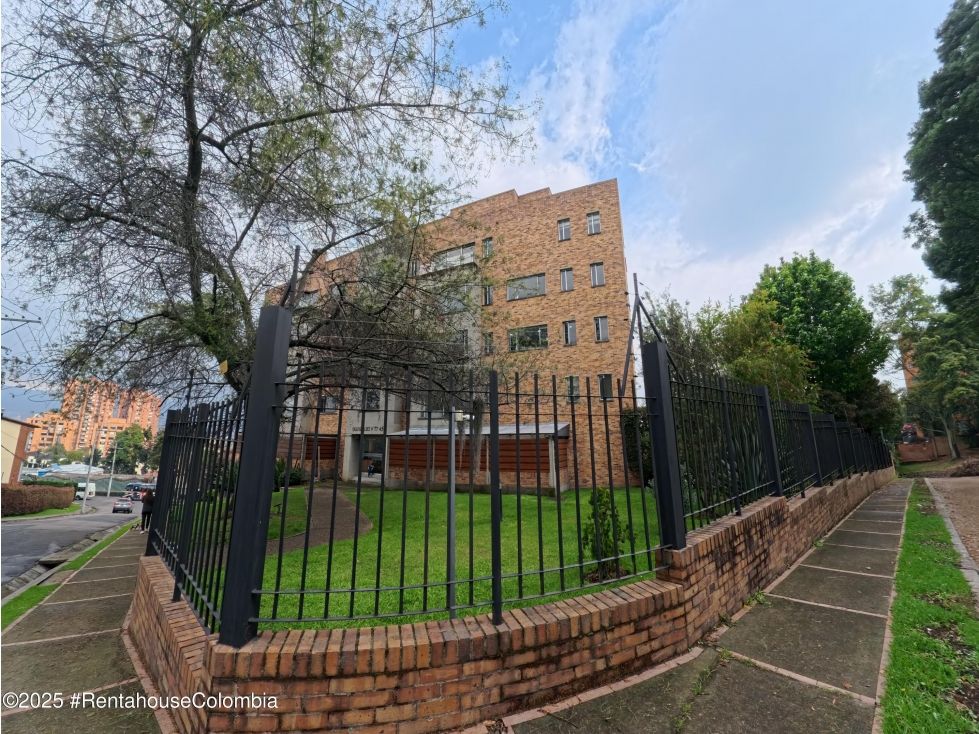 Apartamento en venta Cundinamarca Bogotá Niza Suba - Edif Camino De Indigenas 238 m2 Habitaciones 5 Baños 4 Garajes 0 Precio $2400000000