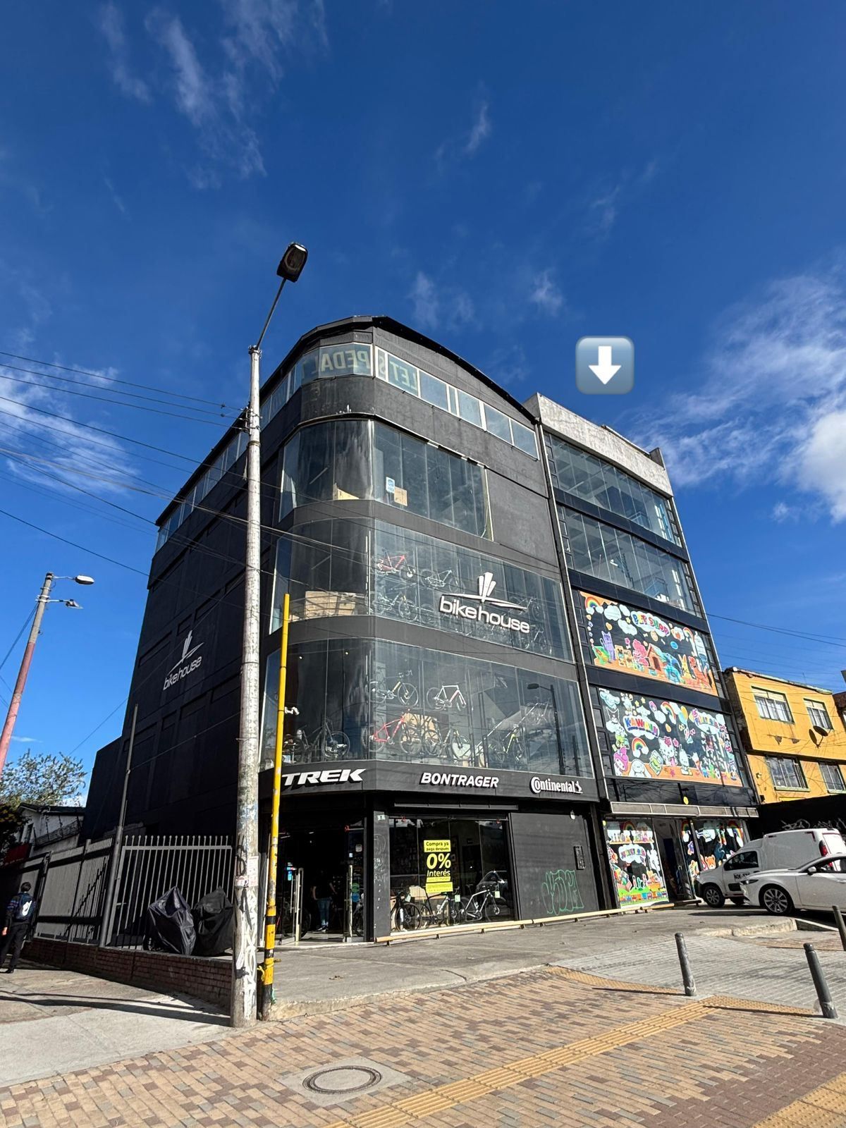 Edificio en arriendo Cundinamarca Bogotá El Salitre 900 m2 Habitaciones 3 Baños 4 Garajes 9 Precio $20000000