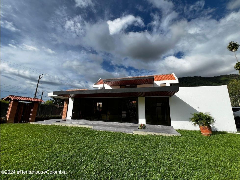 Casa en venta Norte De Santander Chinácota Chinácota 296 m2 Habitaciones 4 Baños 5 Garajes 10 Precio $1300000000