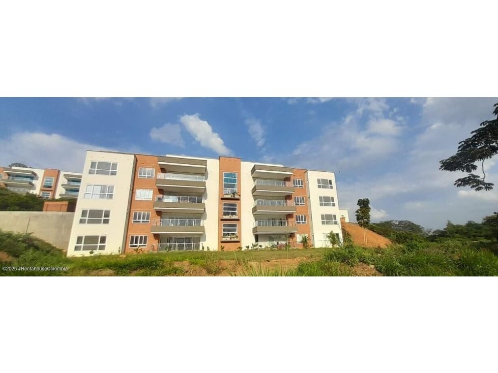 Apartamento en arriendo Valle Del Cauca Jamundí Jamundí 122 m2 Habitaciones 3 Baños 2 Garajes 2 Precio $2600000