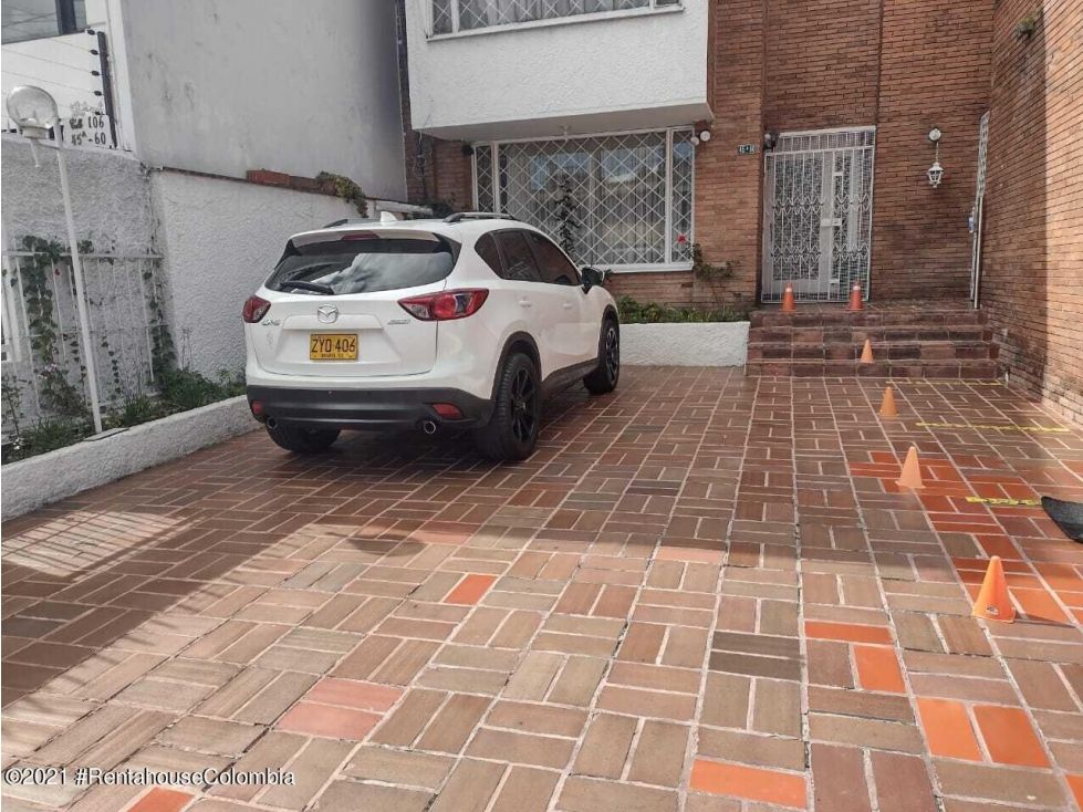 Casa en arriendo Cundinamarca Bogotá Estoril 161 m2 Habitaciones 3 Baños 3 Garajes 2 Precio $6510000