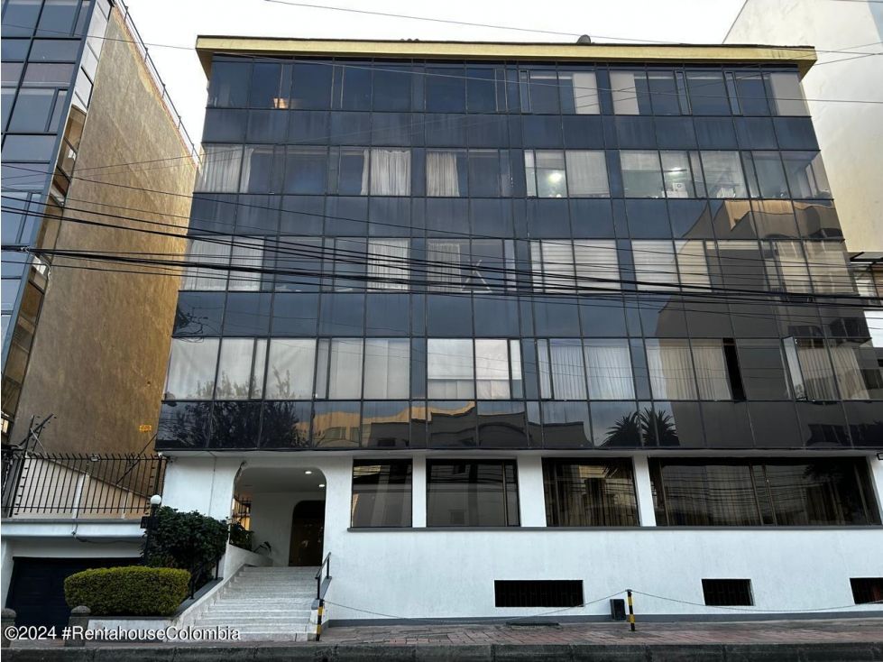 Apartamento en venta Cundinamarca Bogotá Lago Gaitan 146 m2 Habitaciones 3 Baños 4 Garajes 2 Precio $1240000000