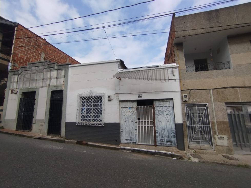 Local en venta Antioquia Medellín Gerona 223 m2 Habitaciones 0 Baños 1 Garajes 0 Precio $600000000