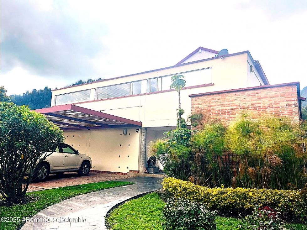 Casa en venta Cundinamarca Cota Cota 350 m2 Habitaciones 3 Baños 4 Garajes 4 Precio $1280000000