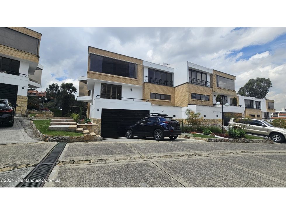 Casa en venta Cundinamarca Bogotá Bosque De Pinos 234 m2 Habitaciones 4 Baños 6 Garajes 0 Precio $4200000000