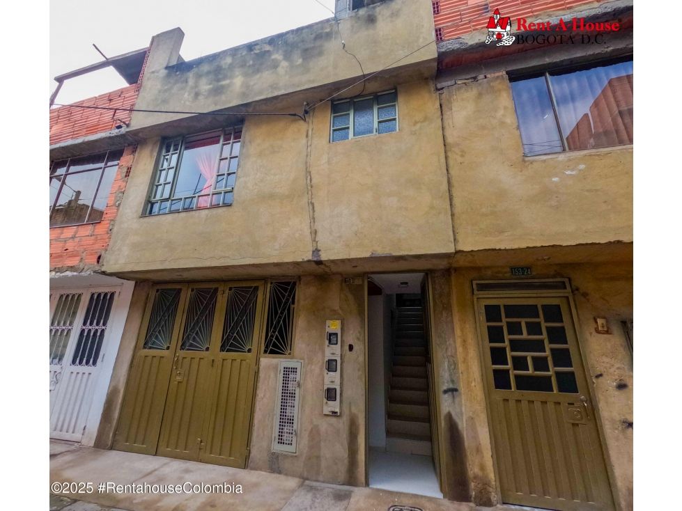 Casa en venta Cundinamarca Bogotá Santa Rita 180 m2 Habitaciones 7 Baños 5 Garajes 1 Precio $470000000