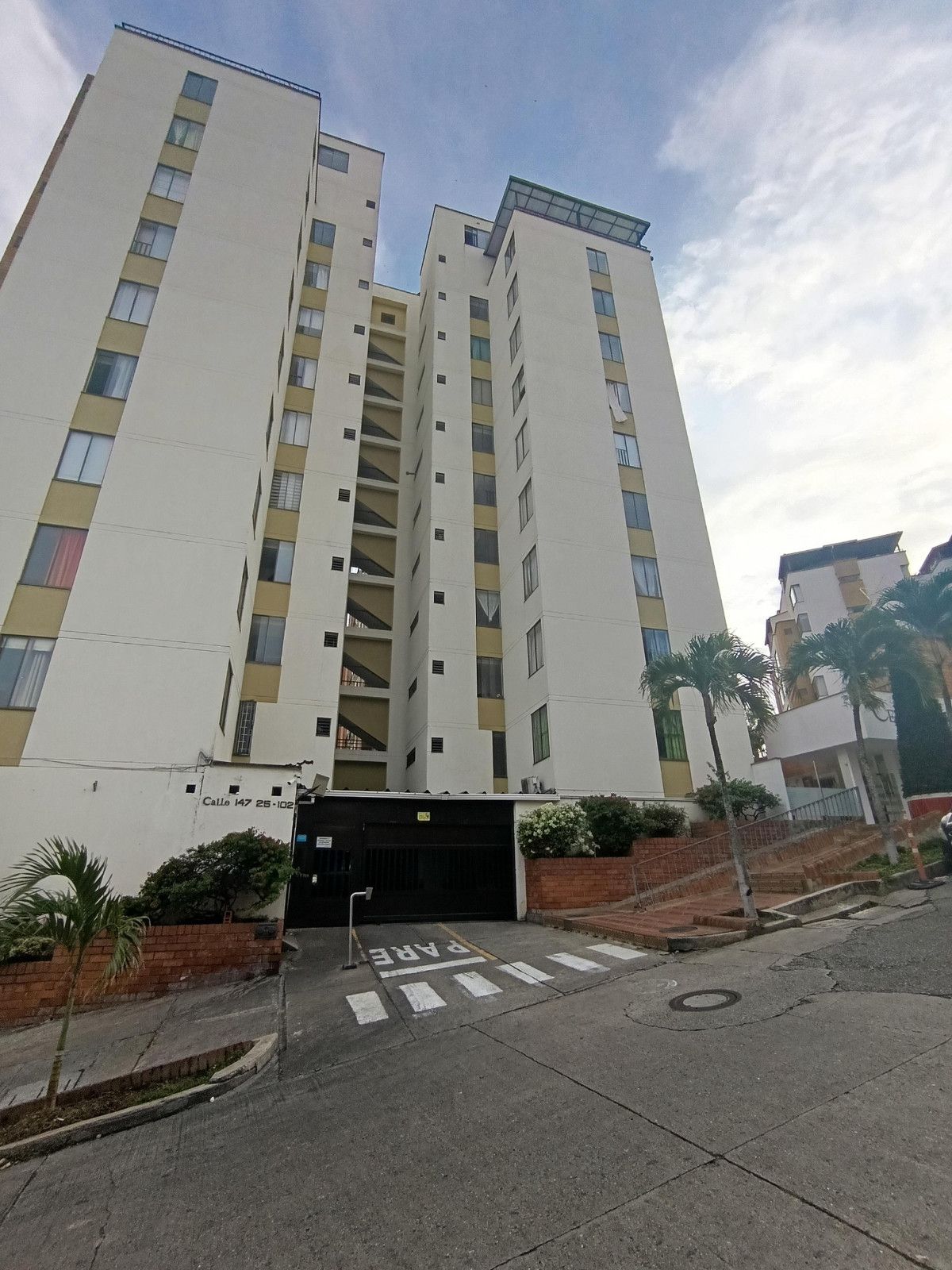 Apartamento en venta Santander Floridablanca Urbanizacion Villa Fiorenze 120 m2 Habitaciones 4 Baños 3 Garajes 2 Precio $470000000